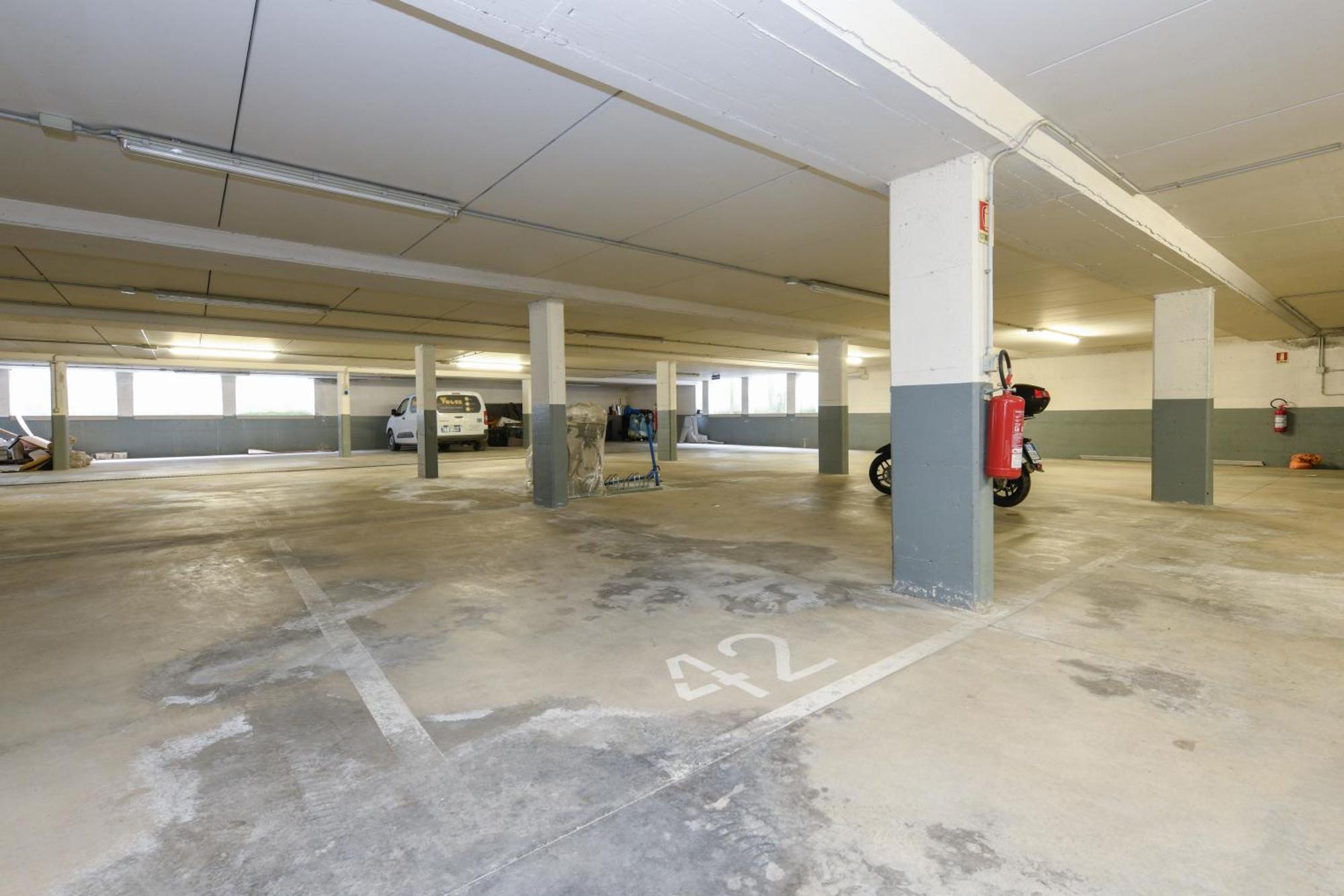 Wendy Apartment- Twobedroom & Pool & Parkprivatefree & Sports Desenzano del Garda Exterior foto